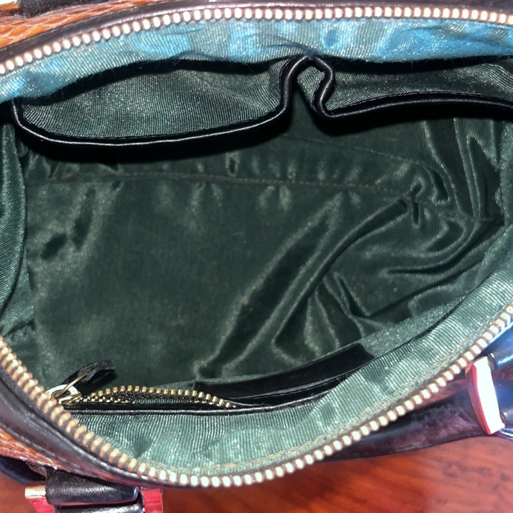 Kelly Wynne Authentic Snakeskin Purse - Picture 9 of 14